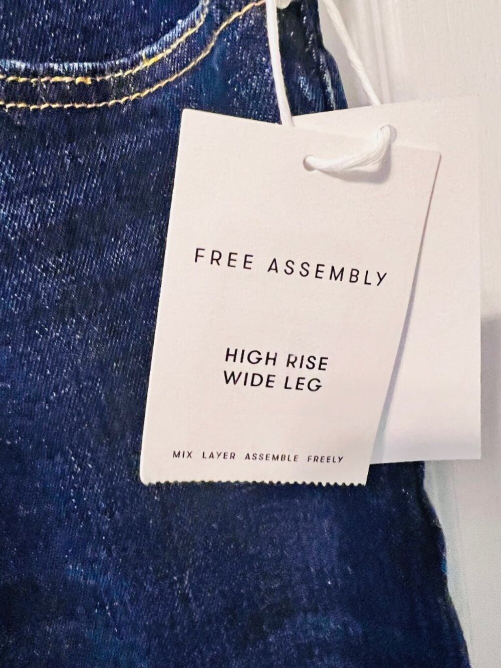 Free Assembly High Rise Wide Leg-NWT-Women's Blue Jeans/Denim-Size 4-Stretch - Picture 5 of 15
